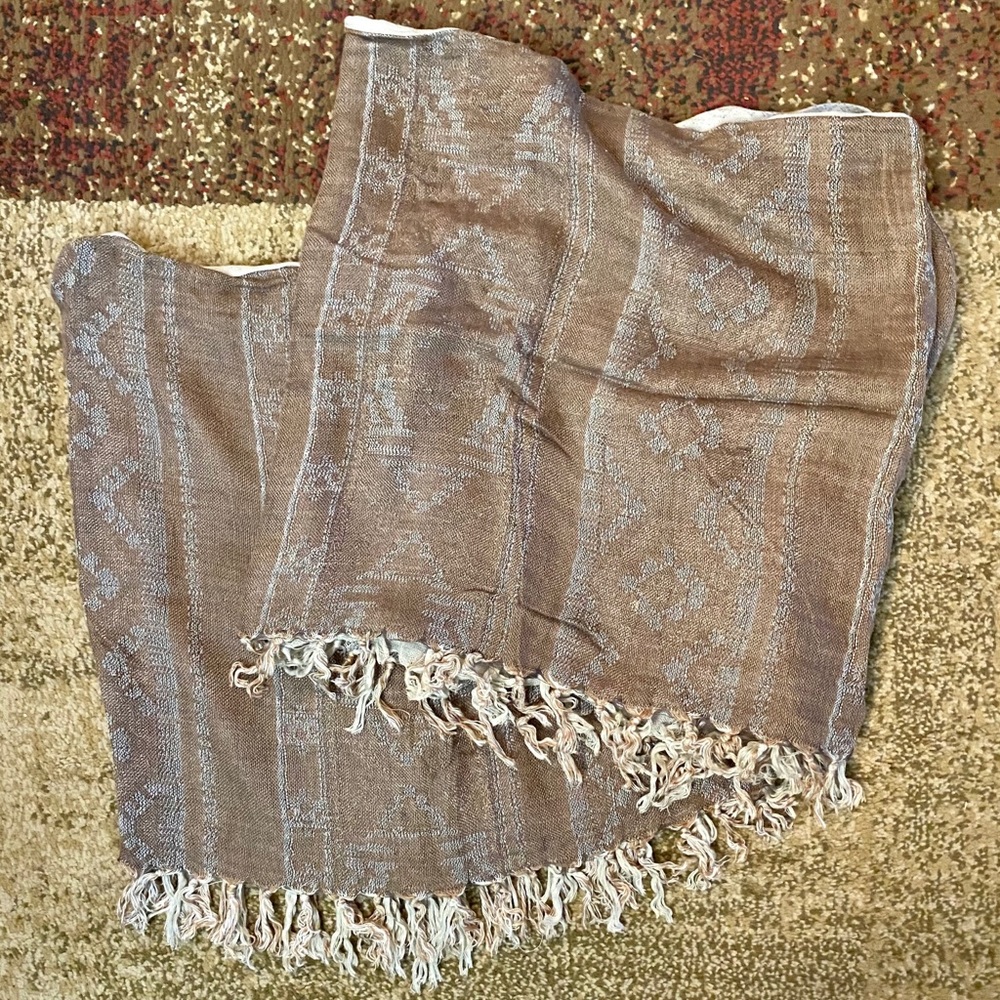 Pretty Infinity Scarf